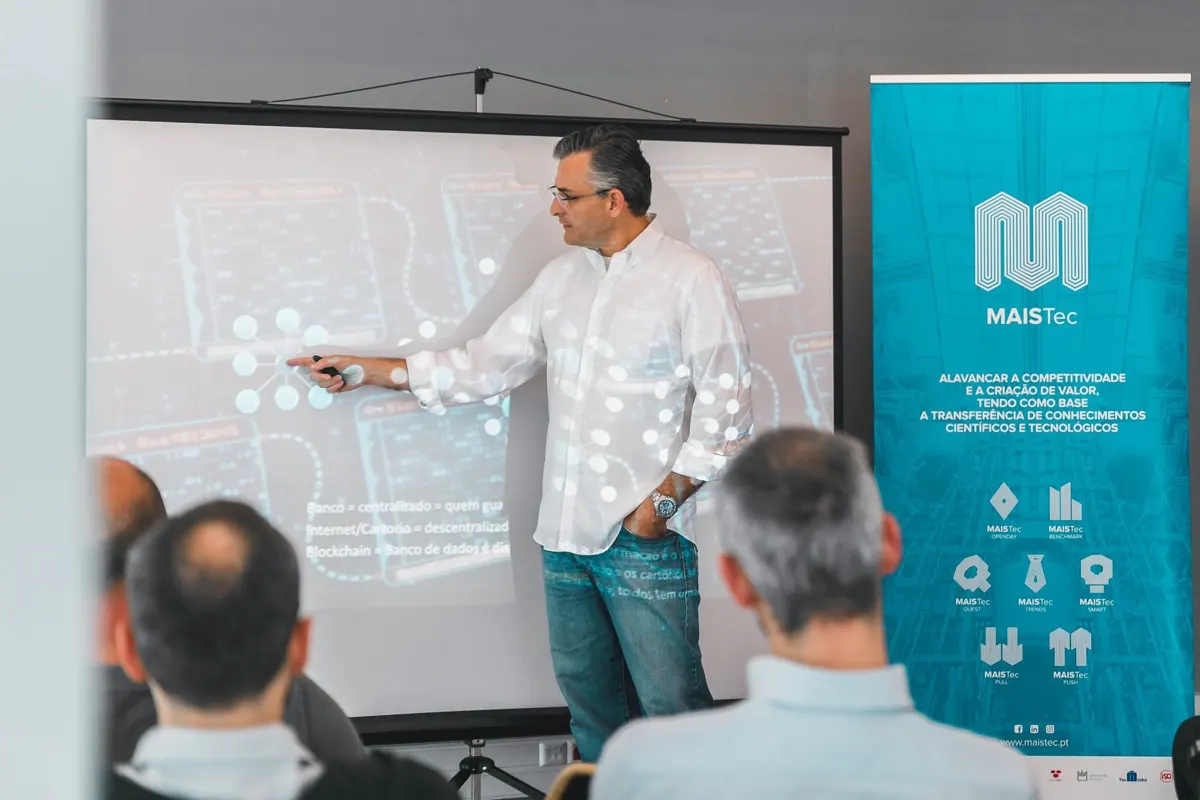 Blockchain debate at MAISTec
