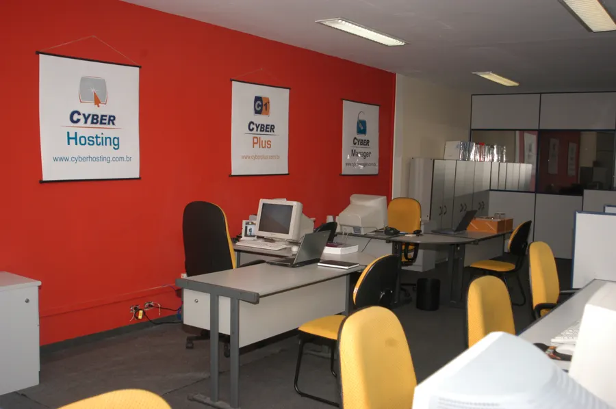 Former Cyber1 office: Vila Leopoldina · 2004